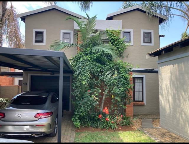 3 BEDROOM TOWNHOUSE FOR SALE IN WATERVAL EAST